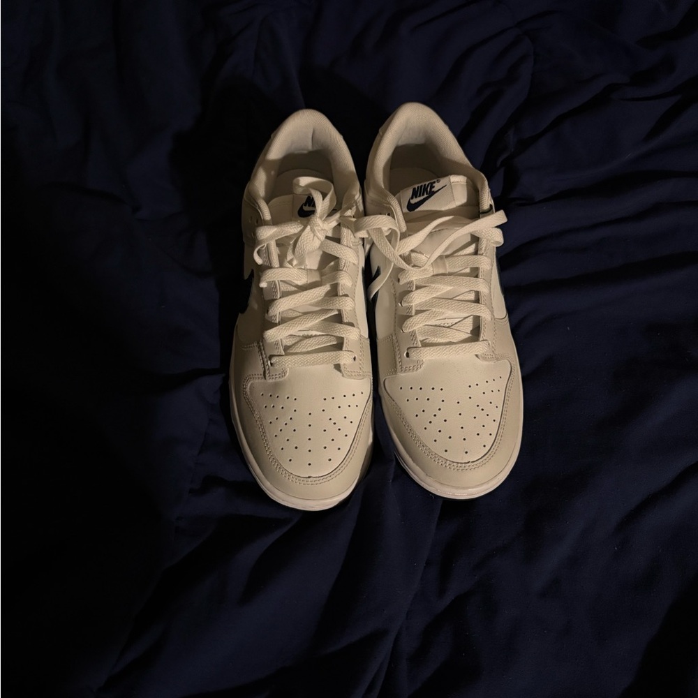 nike dunks white,navy blue, and cream